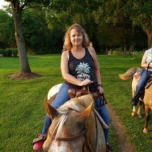 Meet your Posher, Debbie